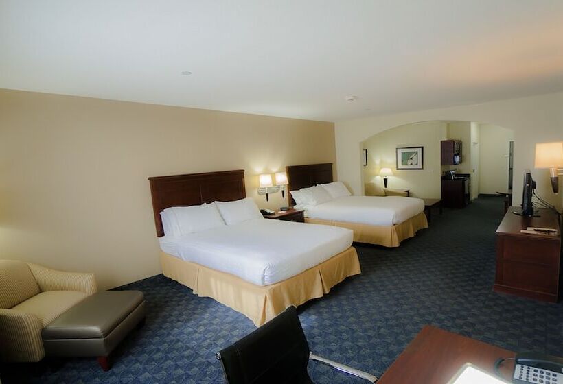Suíte, Holiday Inn Express Hotel & Suites Pampa, An Ihg