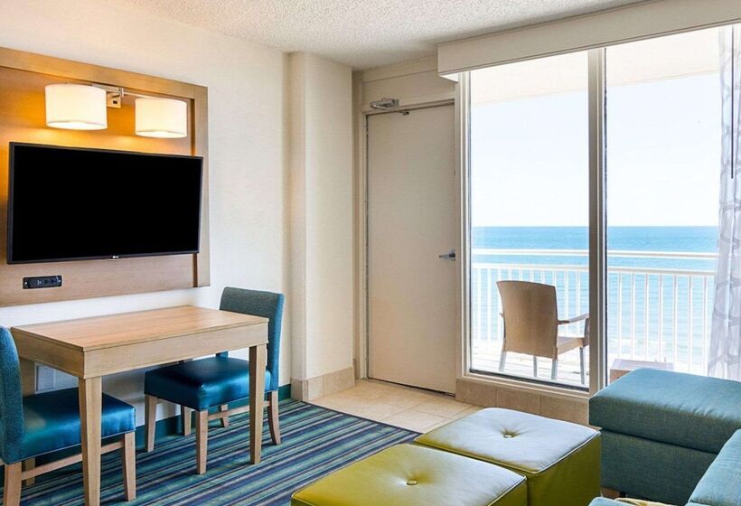 سوییت, Comfort Suites Beachfront