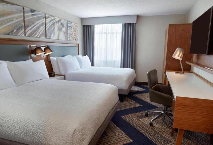 Номер Стандарт, Four Points By Sheraton Hamilton  Stoney Creek
