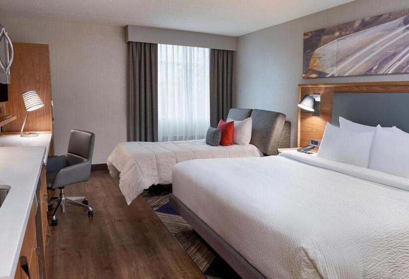 Студио Стандарт Кровать Кинг, Four Points By Sheraton Hamilton  Stoney Creek