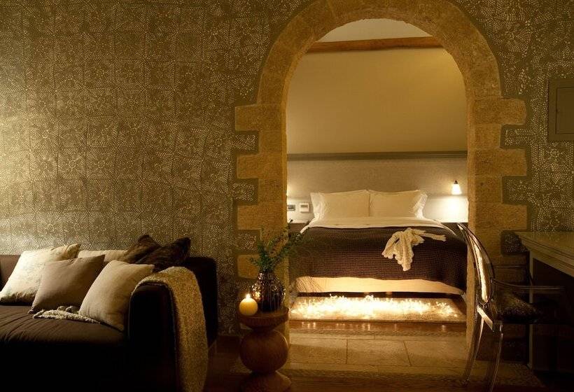 Family Suite, Kinsterna