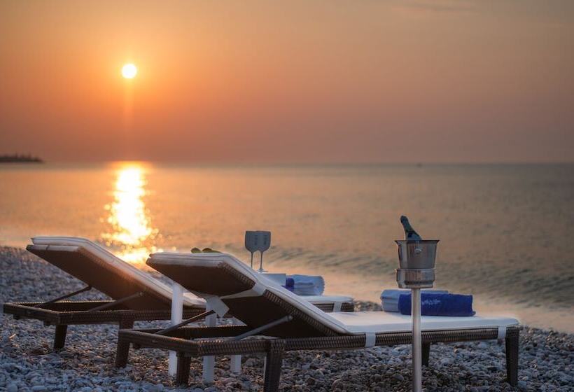 Люкс Премиум Вид на Море, Villa Di Mare Seaside Suites