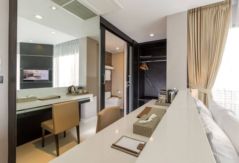 Люкс Семейный 2 Спальни, The Charm Resort Phuket Sha Certified