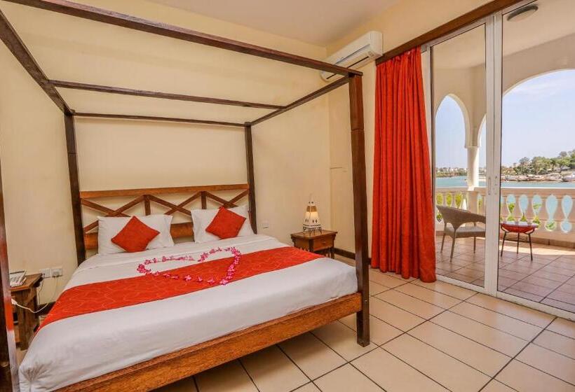 اتاق لوکس با چشم‌انداز, Cityblue Creekside Hotel & Suites