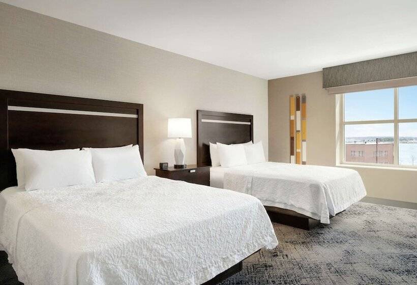 Номер Стандарт 2 Двуспальные Кровати, Hampton Inn Portland Downtownwaterfront