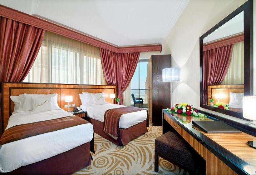 Апартаменты 3 Спальни, Al Majaz Premiere Hotel Apartments