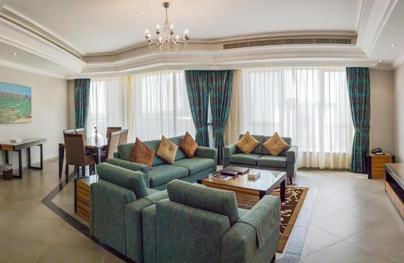 Апартаменты Deluxe 2 Спальни, Al Majaz Premiere Hotel Apartments