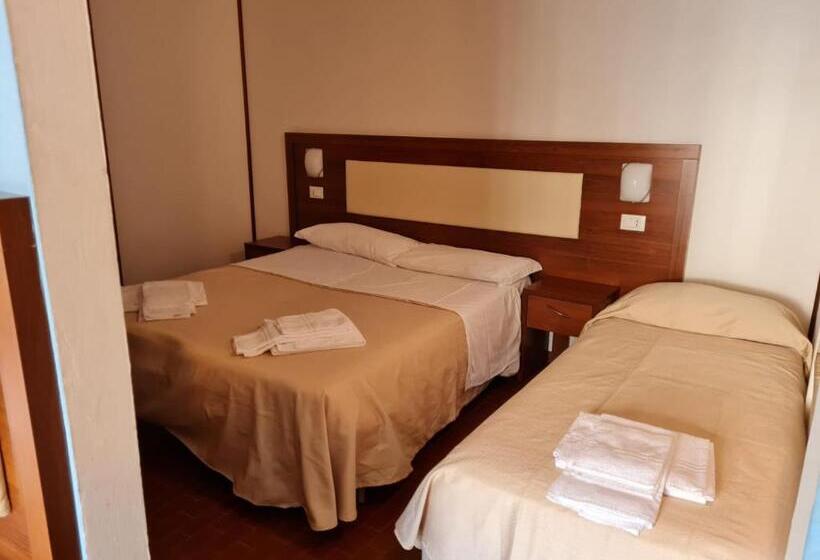 Quarto Familiar, Helios Beach