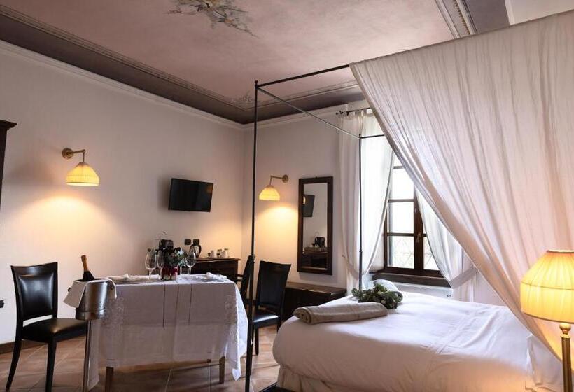 غرفة قياسية رباعية, Al Castello Resort