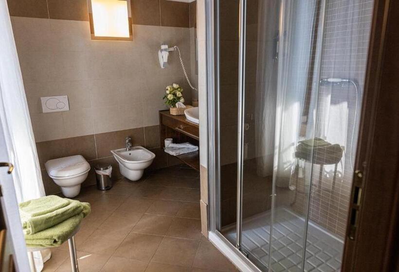 Номер Deluxe, Al Castello Resort