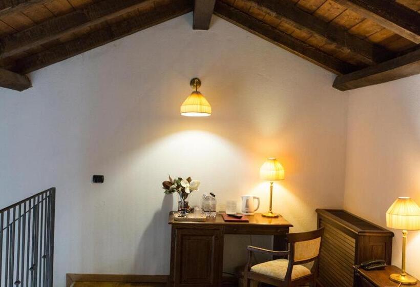 Номер Deluxe, Al Castello Resort