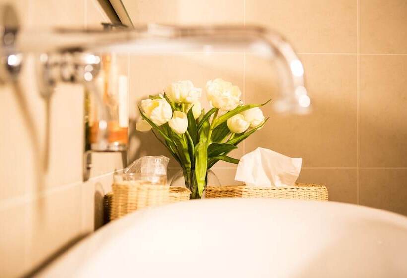 Номер Deluxe, Al Castello Resort