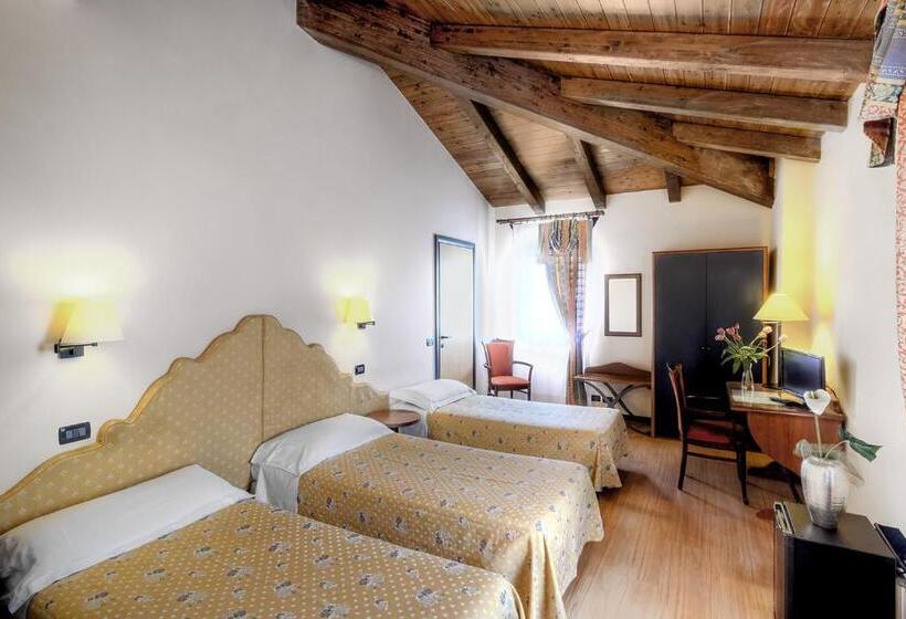 Номер Стандарт Трехместный, Antica Locanda Il Sole