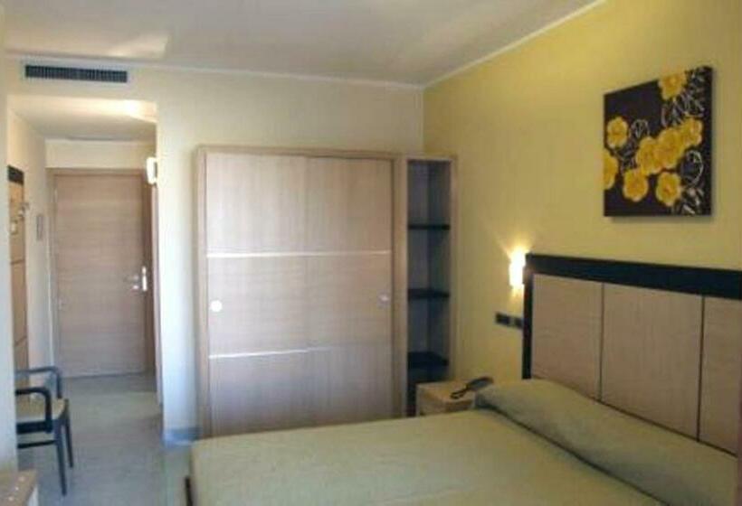 Quarto Estandar com Sacada, Marc