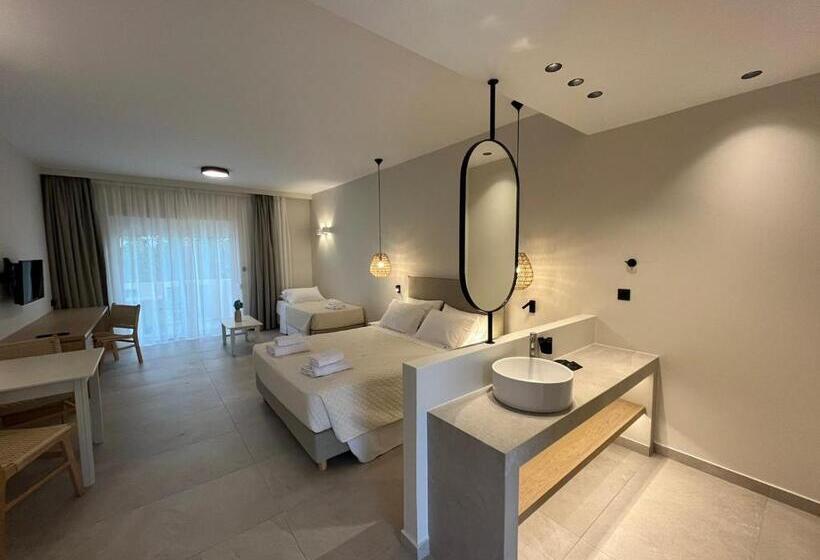 Студия Стандарт, Mediterranean Sea Top Floor
