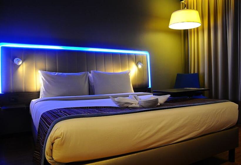 اتاق لوکس, Park Inn By Radisson Gurgaon Bilaspur