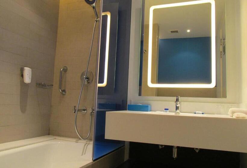 اتاق لوکس, Park Inn By Radisson Gurgaon Bilaspur
