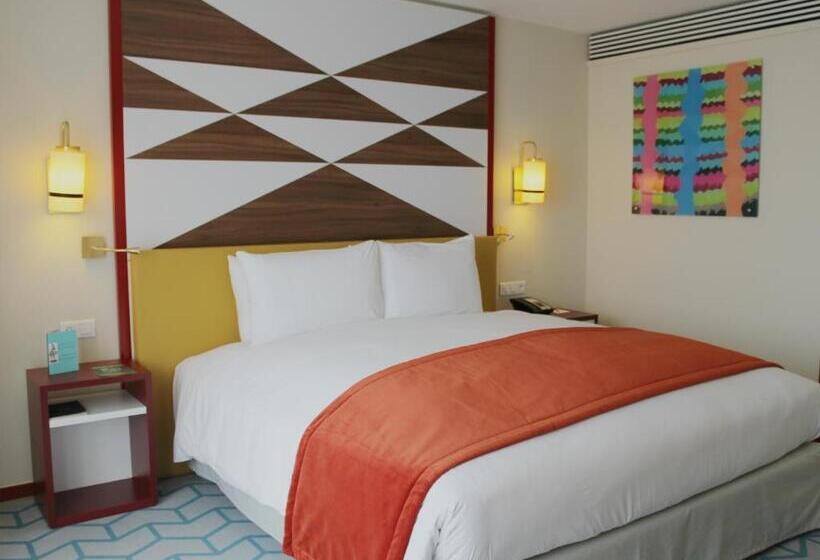 اتاق سوپریور با تخت بزرگ, Sofitel Abidjan Hotel Ivoire