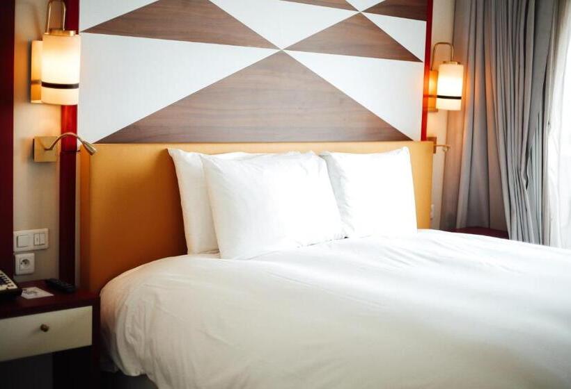 اتاق لوکس با تخت بزرگ, Sofitel Abidjan Hotel Ivoire