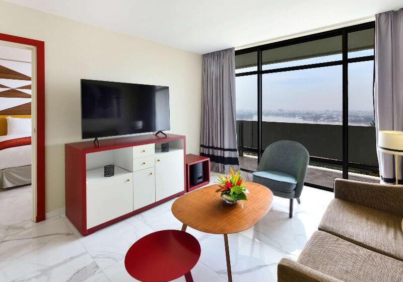 سوییت پرستیژ, Sofitel Abidjan Hotel Ivoire