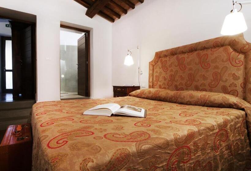 سوئیت رویال, Tenuta Ponziani   Griffin S Resort