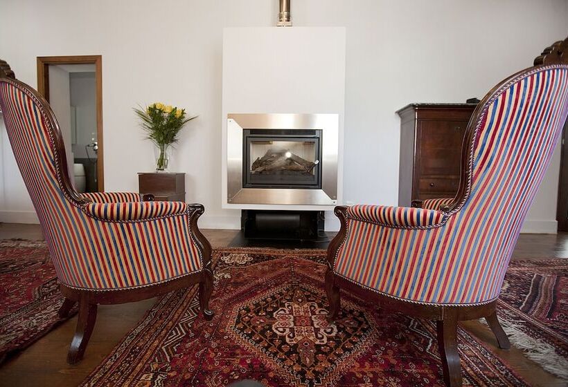 سوئیت رویال, Tenuta Ponziani   Griffin S Resort