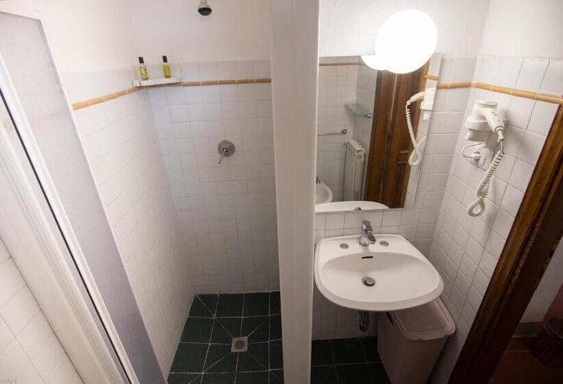Apartamento 1 Dormitório Vista Jardim, Agriturismo Poggio Nardini