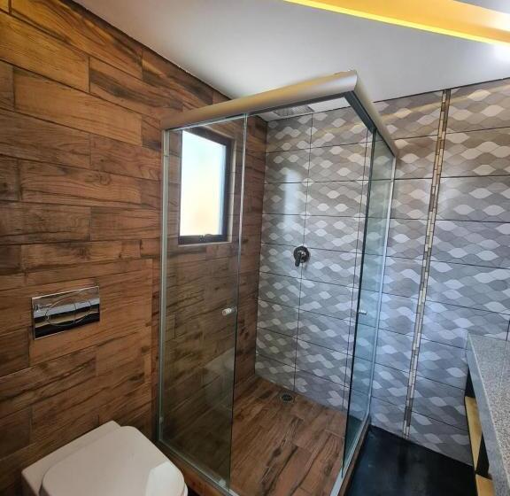 Quarto Estandar, Casa Samadhi
