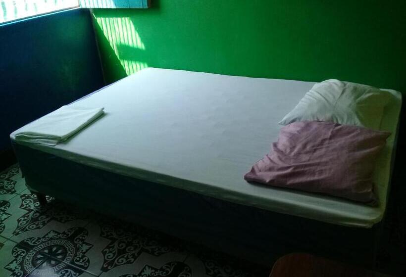 اتاق استاندارد, Hostal Maria