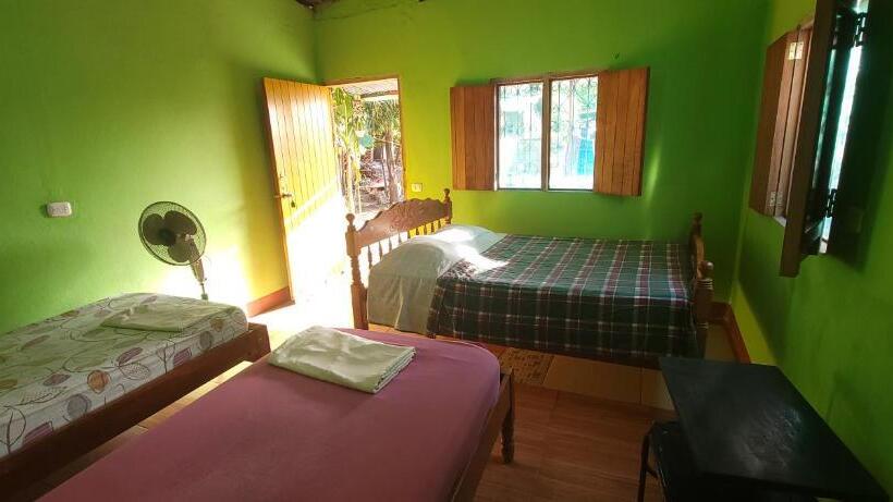 اتاق استاندارد چهار تخته, Hostal Maria