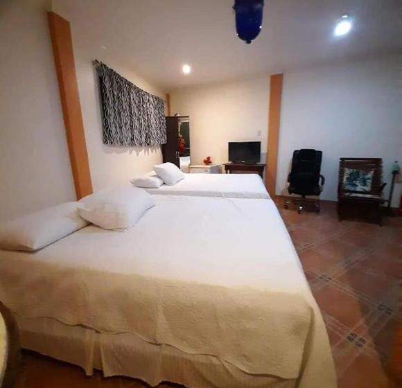 اتاق لوکس خانوادگی, Elicon Suites