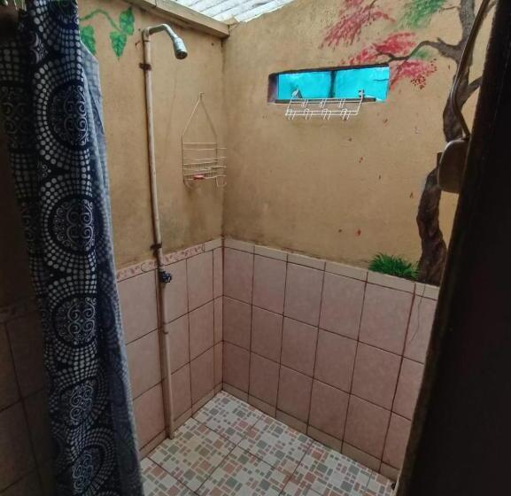اتاق استاندارد سه نفره, Hostal Así Es Mi Tierra