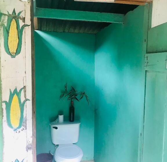 اتاق استاندارد با سرویس بهداشتی مشترک, Hostal Así Es Mi Tierra