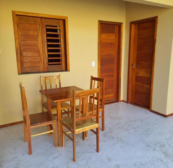 מיטת קינג בסוויטה, Pousada Canaã Icaraizinho