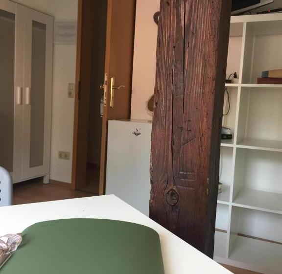 Номер Стандарт Индивидуальный Совместная Ванная, Gartenlaube Marburg