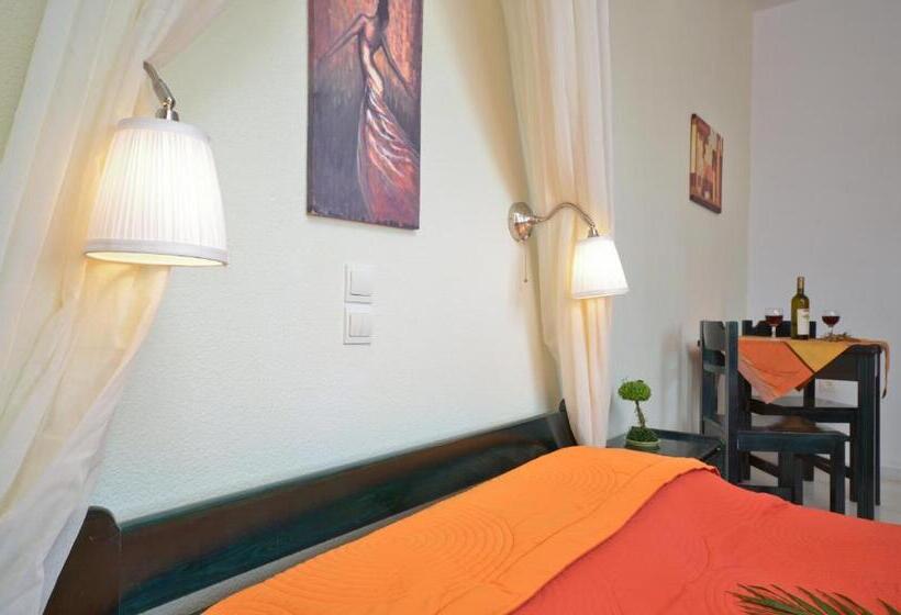 Economy Studio, Birikos Studios & Apartments