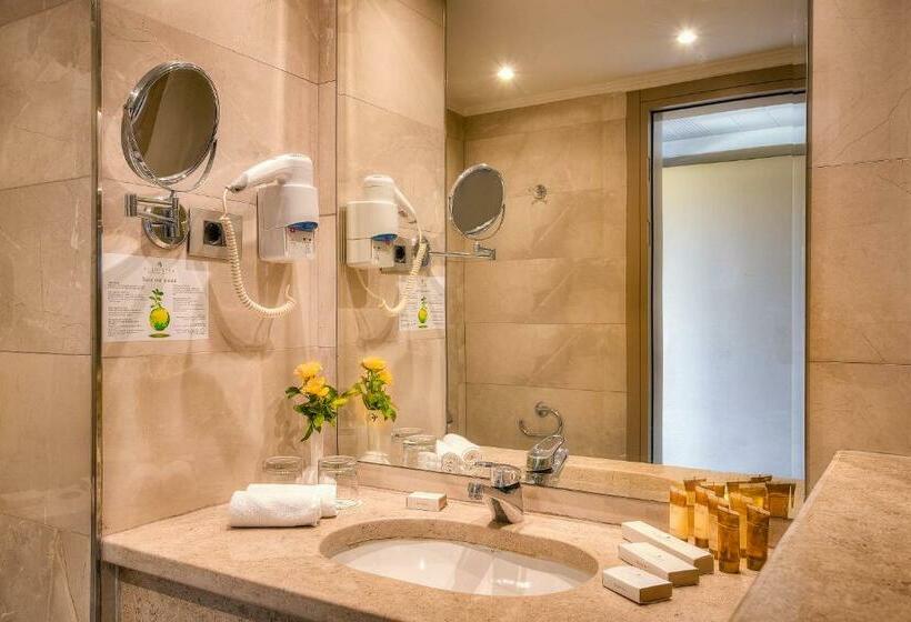 اتاق استاندارد با چشم‌انداز باغ, Cleopatra Luxury Resort Makadi Bay
