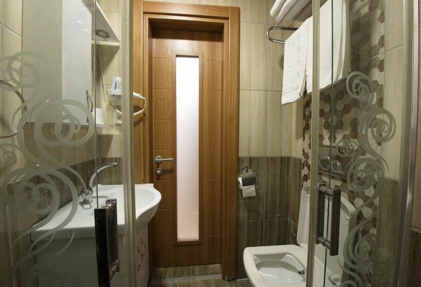 スタンダード４人部屋, Istanbul Sirkeci