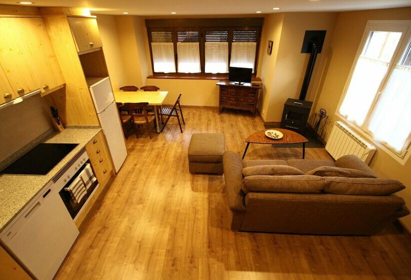 Апартаменты Comfort 2 Спальни, Apartamentos Mont Romies Plaza
