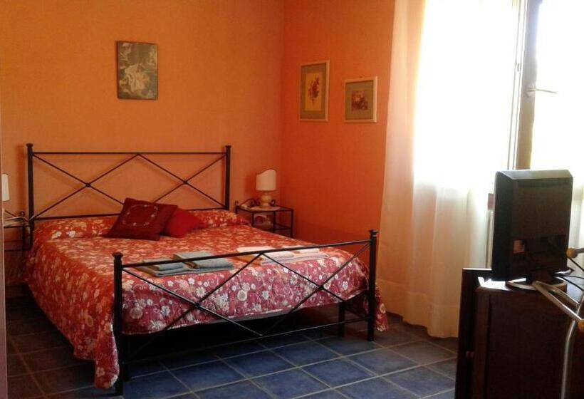اتاق لوکس, La Villa