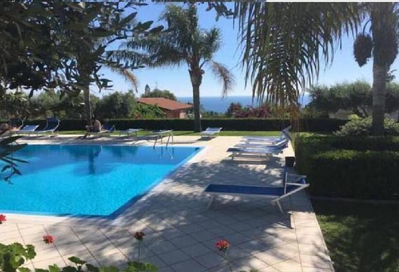 Suíte Familiar, Delta Club Residence