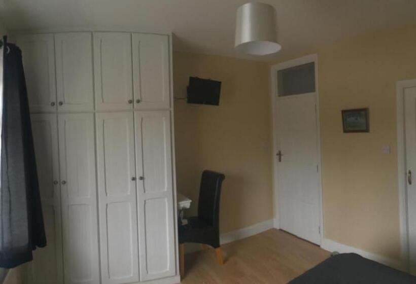 اتاق استاندارد, La Mirage B&b