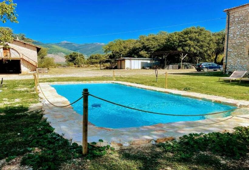 침실 1개 주택, Exclusive Pool Open All Year Spoleto Biofarm Slps 8 Village Shops, Bar1 Km 6