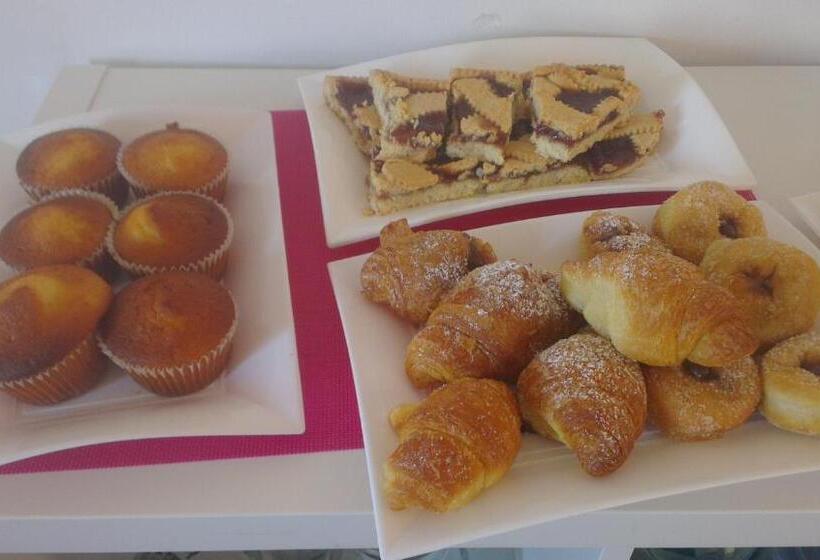اتاق لوکس سه تخته, Sweet Suite Margherita B&b