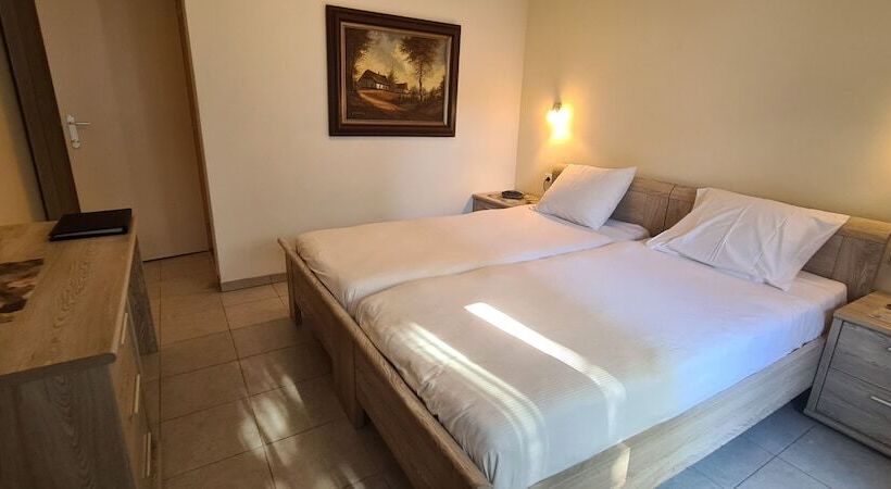 Номер Стандарт Индивидуальный, Alliance Hotel Ieper Centrum