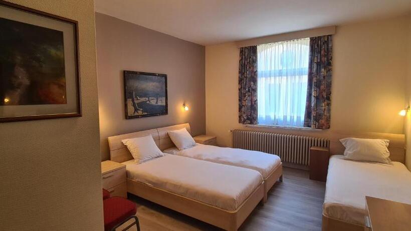 Номер Стандарт Трехместный, Alliance Hotel Ieper Centrum
