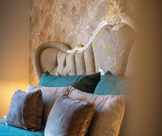 Quarto Estandar, Achtis