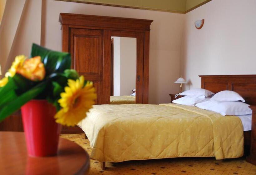 3 Bedroom Suite, Crama Haiducilor