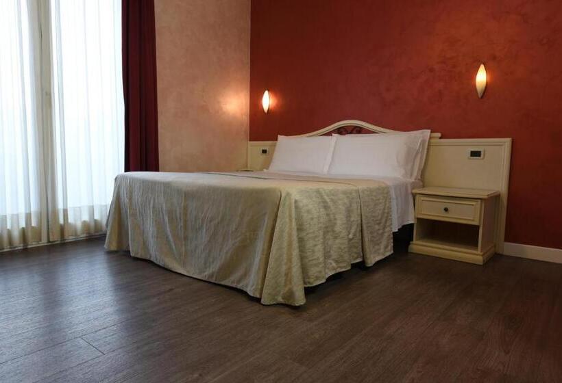 اتاق استاندارد چهار تخته, New Automatic Villa Daniela