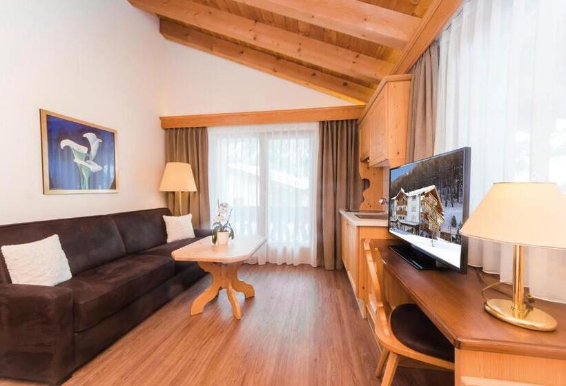 سوییت جونیور, Waldpark Hotel Garni